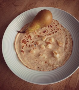 Pannenkoeken met peer en kaneel