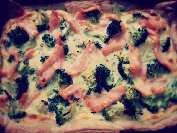 Quiche met broccoli en zalm