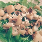 salade met aardpeer, champignons en geitenkaas